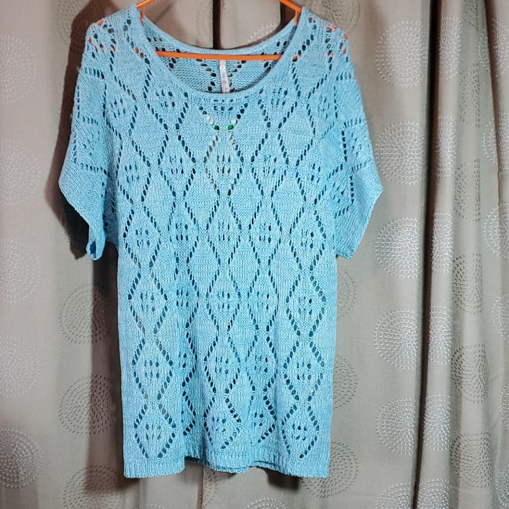 Leo & Nicole NWT Sweater